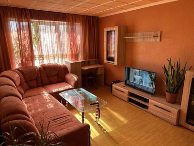 Двухкомнатная квартира посуточно в Краматорске, ул. Парковая, 46 — 1001569823
