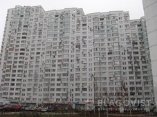 Трехкомнатная квартира Бажана Николая просп. 12 в Киеве C-106879