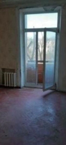 продам 3-к кварт. с двумя балконами на пр. Петровского