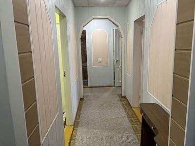Оренда 3х кімнатної квартири у Дніпровському р-ні (С. Синенко 75)