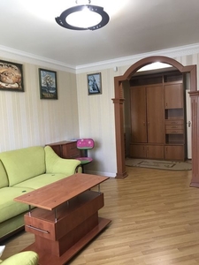 Оренда 3 кімнатної з котлом, вул. Героїв Майдану - Комарова