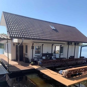 Продам нетривиальный Дом на воде плавающий дом