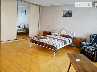 Аренда 3-комнатной квартиры 92 м², Осипова ул., 47
