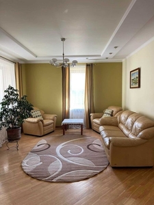 Оренда 3-ох кімнатної квартири по вул. Сахарова