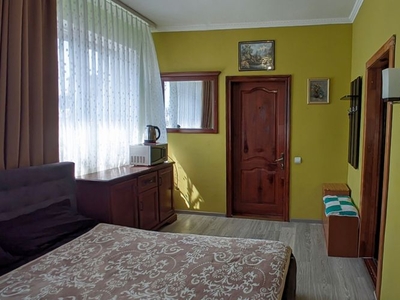 Продам квартиру комнаты продам 22 кв.м, Ровно, В районі центру
