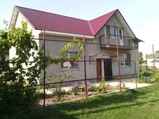 Вышгород, Букоевица, продажа двухэтажного дома 170 кв. м., 10 соток, район Старые Петривцы...