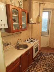 Продам 2-комнатную крупногабаритную квартиру в Центре Славянска