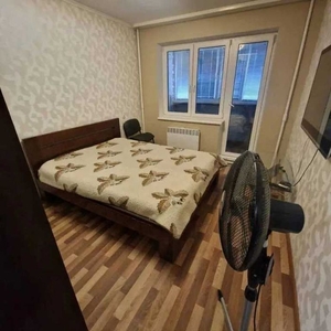 Продам 2 комнатную квартиру Солнечный ж/м (начало)