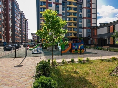 Продаж 2-к квартири у сучасному ЖК «Варшавський мікрорайон»