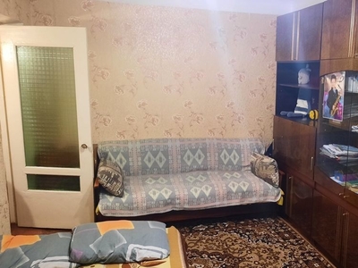 Продам 2 комн квартиру в Коммунаровском районе