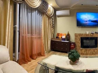 Продам 3х комнатную квартиру в Центре города (Соцгород)