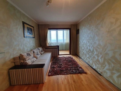 Продается 3-х комнатная двухуровневая квартира в Украинке.