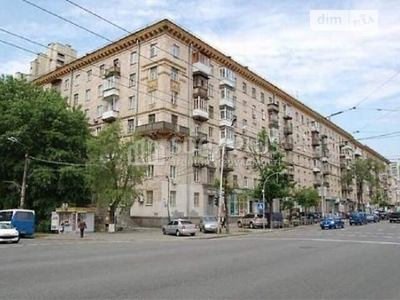 Продаж 3к квартири 70 кв. м на вул. Велика Васильківська 132