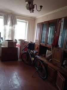 Обмен 3 х комнатной на Горнятском под ремонт на хороший дом с мебелью