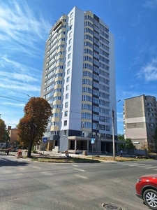 Большая двухкомнатная квартира в центре города, 65кв. (і1