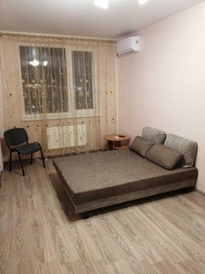 Квартира с ремонтом и мебелью в ЖК 