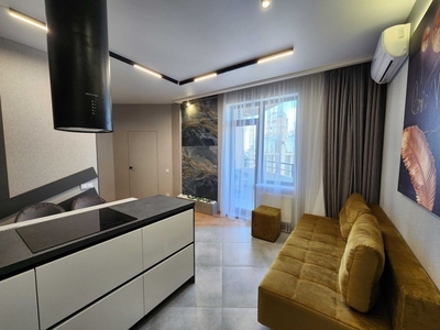 Квартира в Аркадии в ЖК Родос с балконом и красивым видом моря.