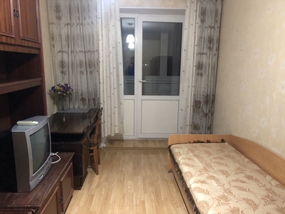 комната с балконом, мебель, техника, Севастопольская площадь