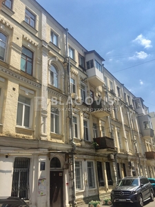 Трехкомнатная квартира долгосрочно ул. Князей Острожских (Московская) 29 в Киеве G-541968