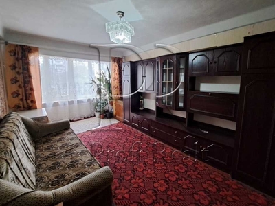 Продажа 1-комнатной квартиры 33 м², Днепровская ул., 3