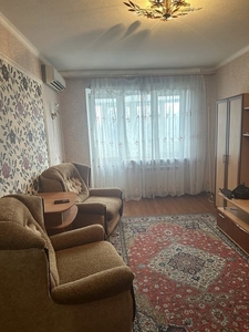 Продам 2-х комнатную квартиру в центре г. Лозовая
