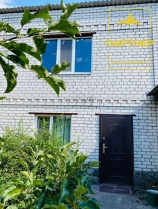 Продам двоповерхову квартиру у Кременчуці район Раківка