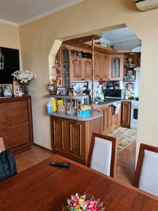 Продается 4-комнатная квартира с кухней студией на Таирова в ...