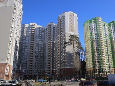 Продажа 3-комнатной квартиры 107 м², Пономарева ул., 26 К4