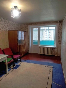 Продается 1-комнатная квартира, Банковская 81а, 2й этаж.