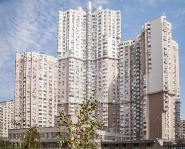 Двухкомнатная квартира ул. Срибнокильская 1 в Киеве J-13618