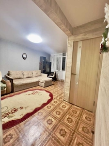 Продажа 1-комнатной квартиры 33 м², Александра Поля просп., 107В