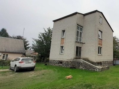 Продам новий будинок в р-ні вул. Ківерцівської, можливо під комерцію