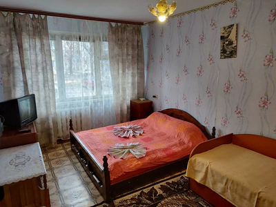 Двухкомнатная квартира посуточно в Житомире, ул. Королева, 44а — 1001606950