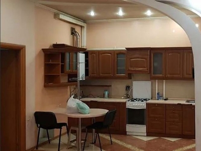 Продам квартиру 3 ком. квартира 100 кв.м, Одесса, Приморский р-н, Пушкинская