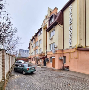 Продажа 1-комнатной квартиры 45 м², Богдана Хмельницкого бул., 15-17