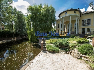 Продажа дома в городке в лесу с озером. село Романков
