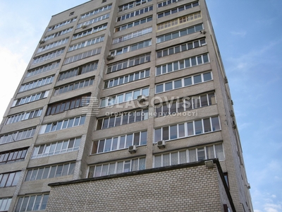 Трехкомнатная квартира ул. Донецкая 8а в Киеве R-56873