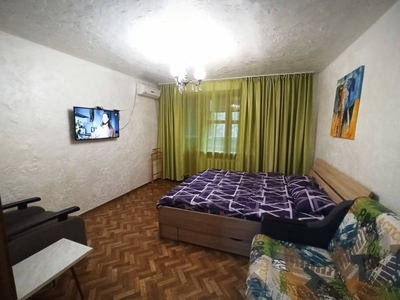 Трехкомнатная квартира на Левом берегу по улице Калиновая. 9 сп мест.