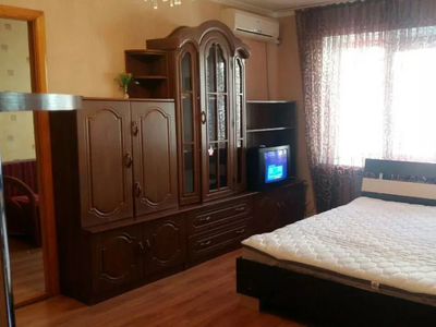 Двухкомнатная квартира посуточно в Житомире, ул. Киевская, 62 — 1000495330