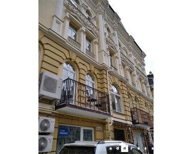 Купить 3-комнатную квартиру Кожумяцька 20, в Киеве на вторичном рынке за 177 855$ на Address.ua ID57351313