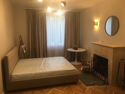 Уютная квартира 4-ком 100 м2, в цетре Киева, возле метро, без комиссии