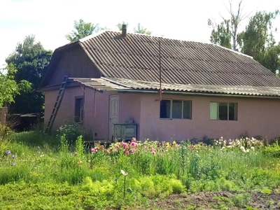 Дом в с. Горбово Черниговской обл. Новгород-северского р-на