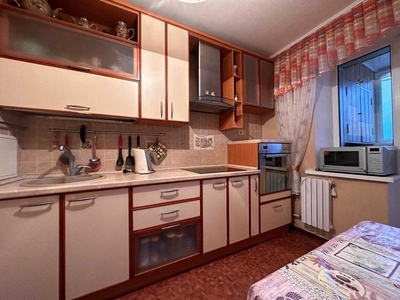 Купите квартиру в районе Тополя-1 на Запорожском шоссе