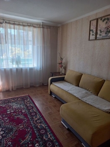 Сдам 2 комнат квартиру на Бочарова/ Днепродороге