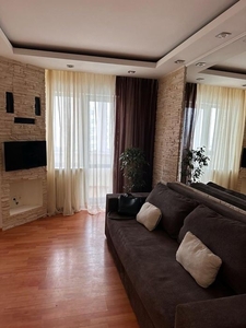 Продажа 3 комнатной квартиры в центре Вишневого