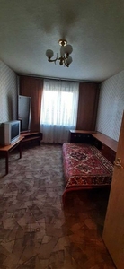 СДАМ 3 х кімнатну квартиру на Калиновой. Поверховість 7/9 Ціна 6500
