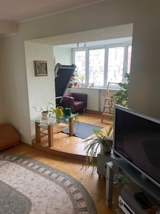 Аренда 3-комнатной квартиры 78 м², Славы бул.
