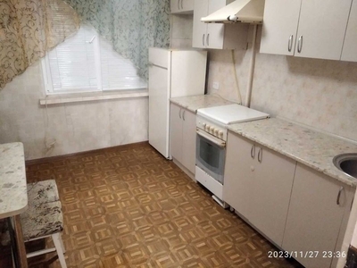 Сдаю однокомнатную квартиру в центре Октябрьского.