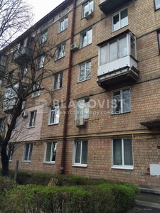 Трехкомнатная квартира долгосрочно ул. Ереванская 5 в Киеве Q-3697