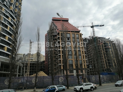 Трехкомнатная квартира ул. Глубочицкая 43 корпус 2 в Киеве G-834080